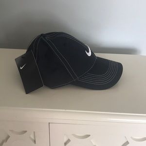 Nike black Heritage 86 adjustable hat